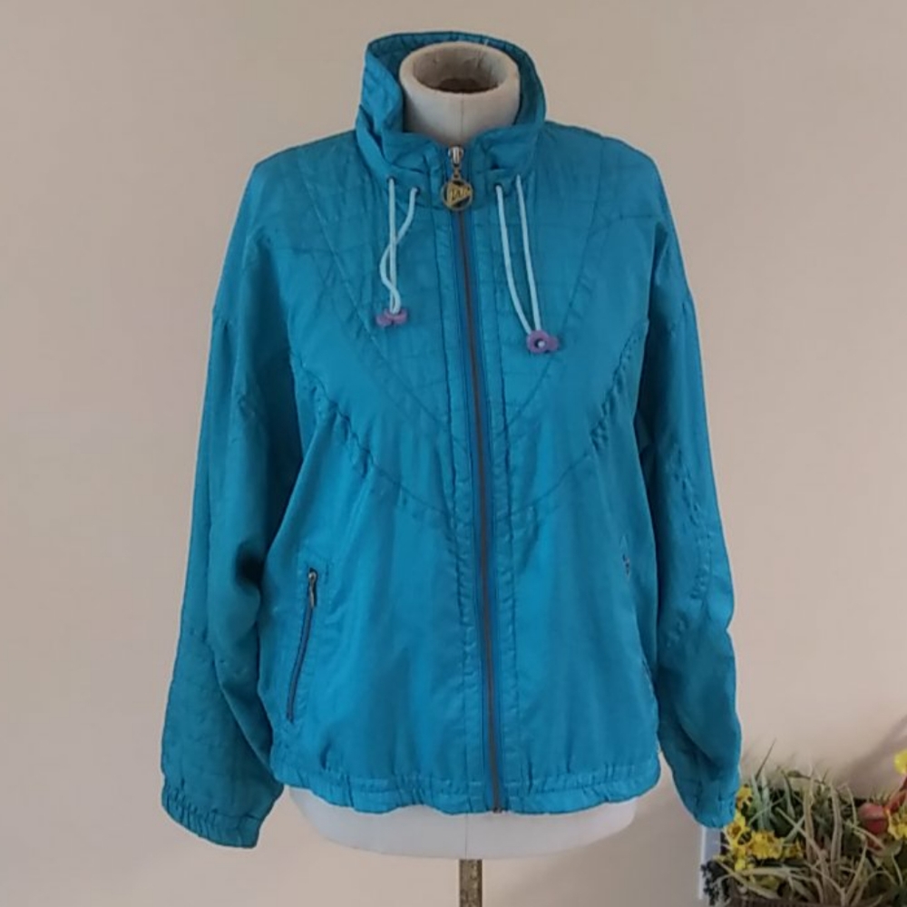 Tail Jacket.